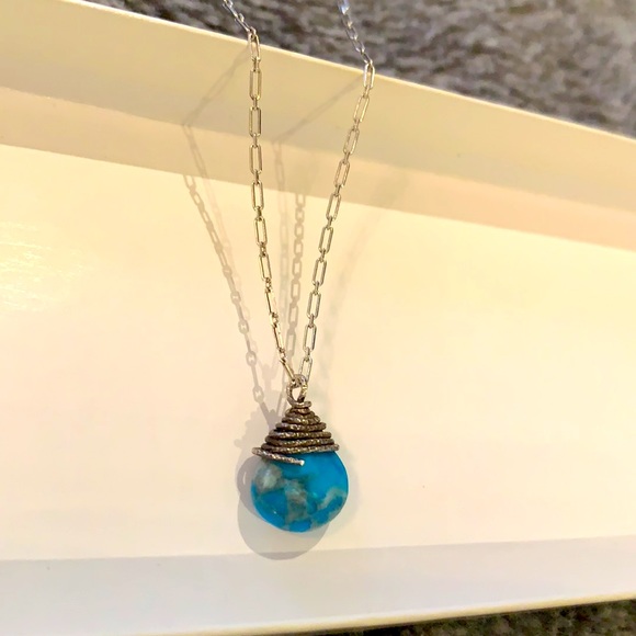 DAINTY TURQOISE STONE BOUTIQUE PENDANT NECKLACE - Picture 3 of 8